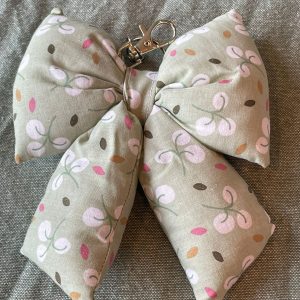 Fluffy bow tas hanger groen bladmotief