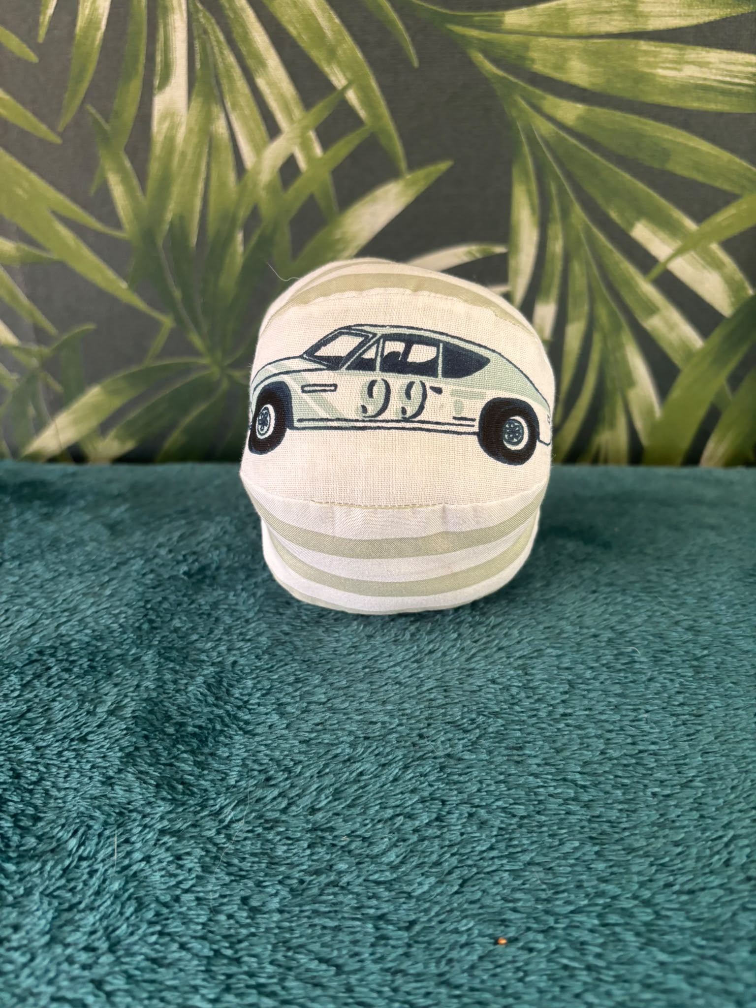 Montessori soft bal rode sportauto groene strepen