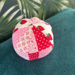 Montessori soft bal aardbei
