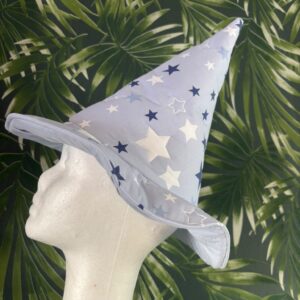 Heks of Tovernaars hoed licht blauw met sterren